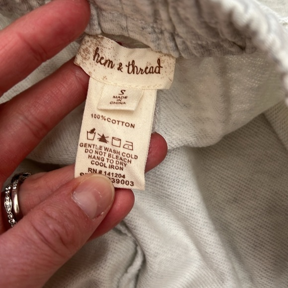 Women’s Hem & Thread Lounge Set - Picture 7 of 7